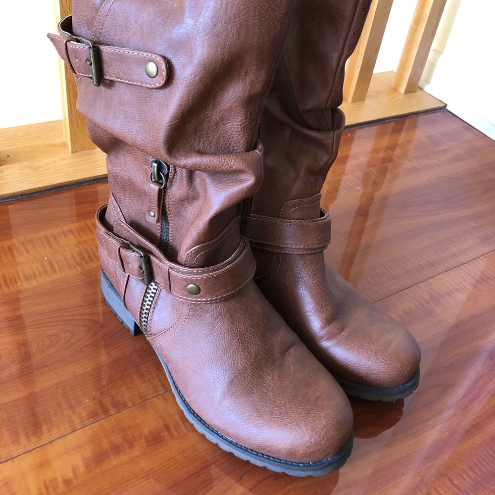 Brown mid calf ladies boots